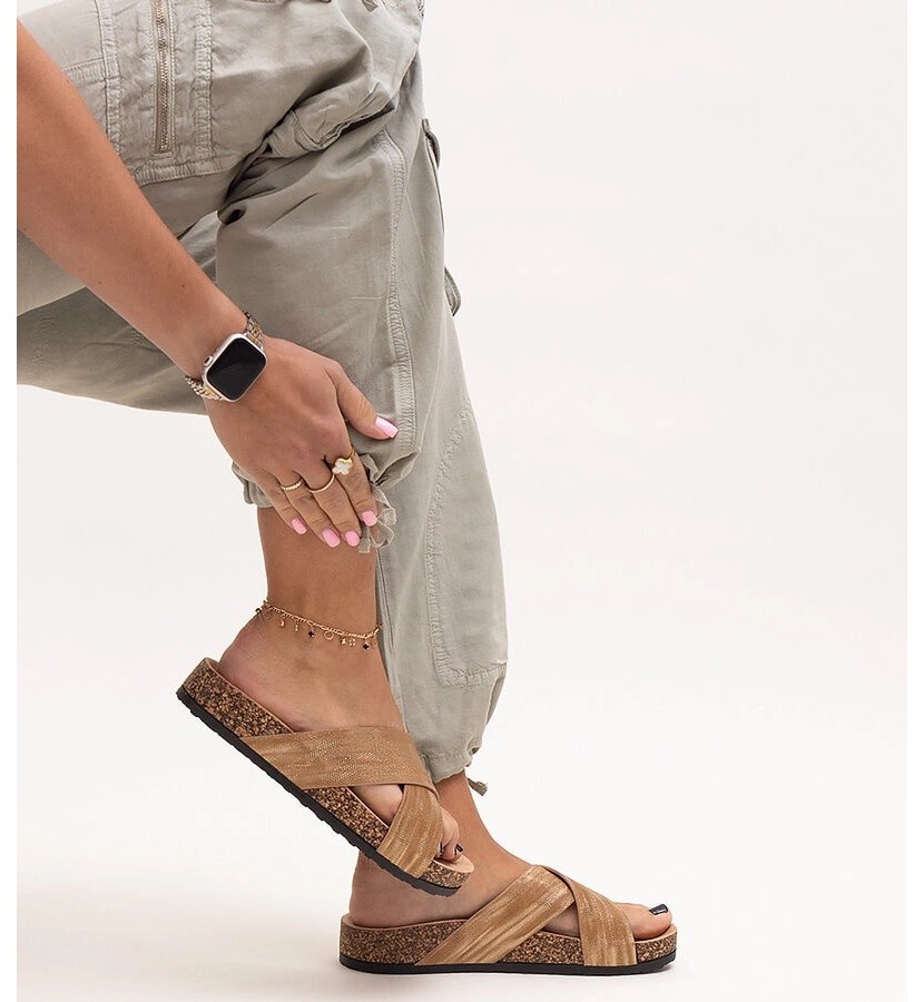 Moteriškos medžiaginės šlepetės rudos ant platformos – Šlepetės