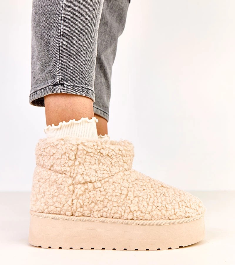 Moteriški auliniai dirbtinio kailio kreminiai ant platformos – Auliniai